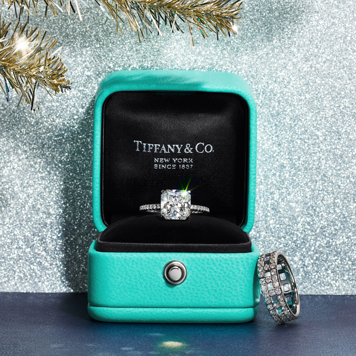 Tiffany True® Engagement Ring In Platinum With Diamonds Tiffany 5817