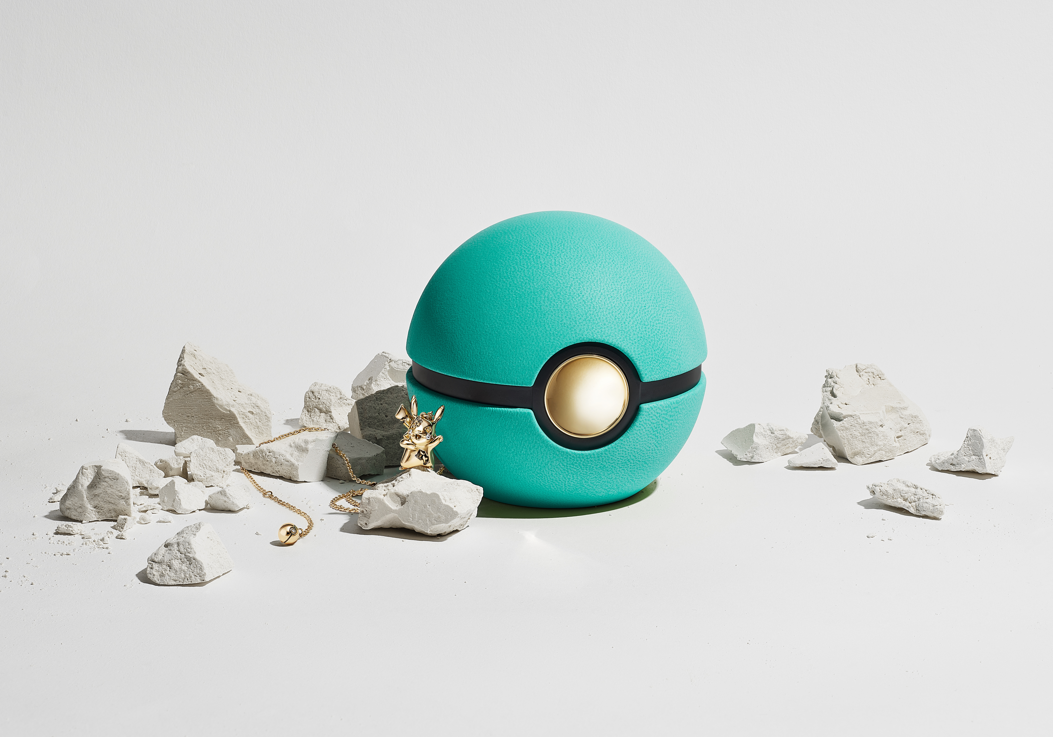 日本製即納LARGEサイズ　Daniel Arsham×Pokemon ピカチュウ キャラクターグッズ