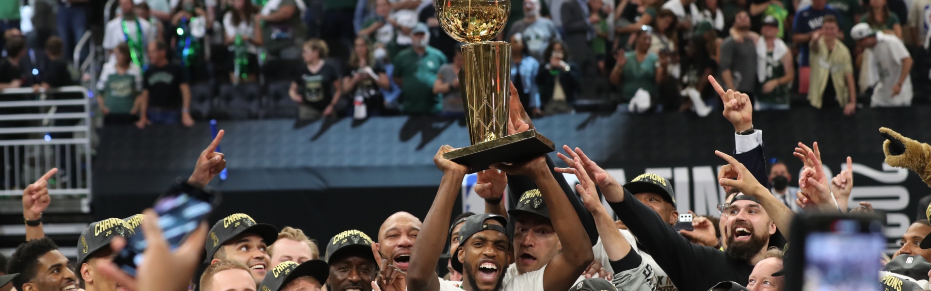 Tiffany & Co.: Tiffany & Co. Congratulates The Milwaukee Bucks, Winners Of  The NBA Finals 2021 And Recipients Of The Larry O'Brien Trophy - Luxferity