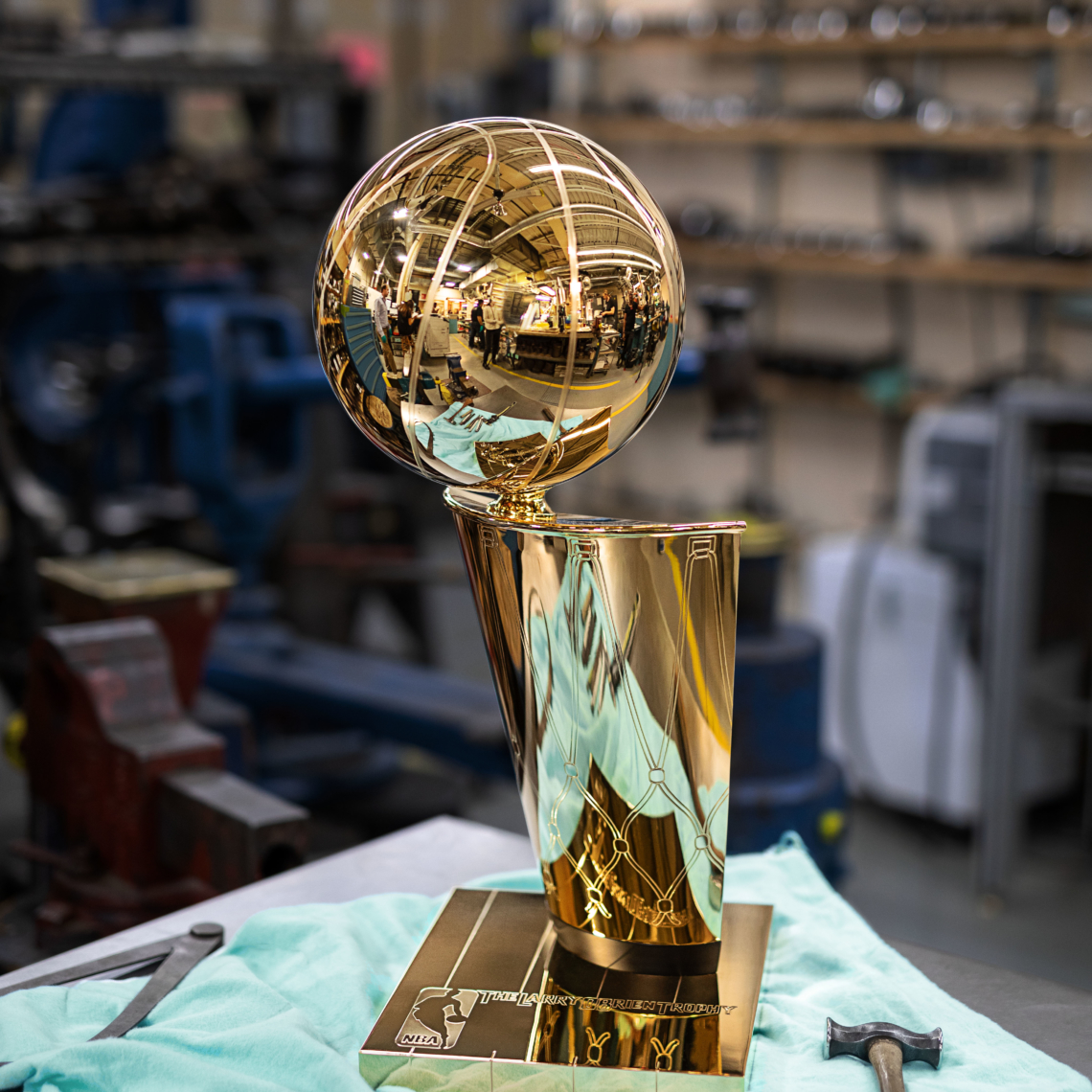 Makingof Larry O’Brien Championship Trophy made by Tiffany & Co. 2