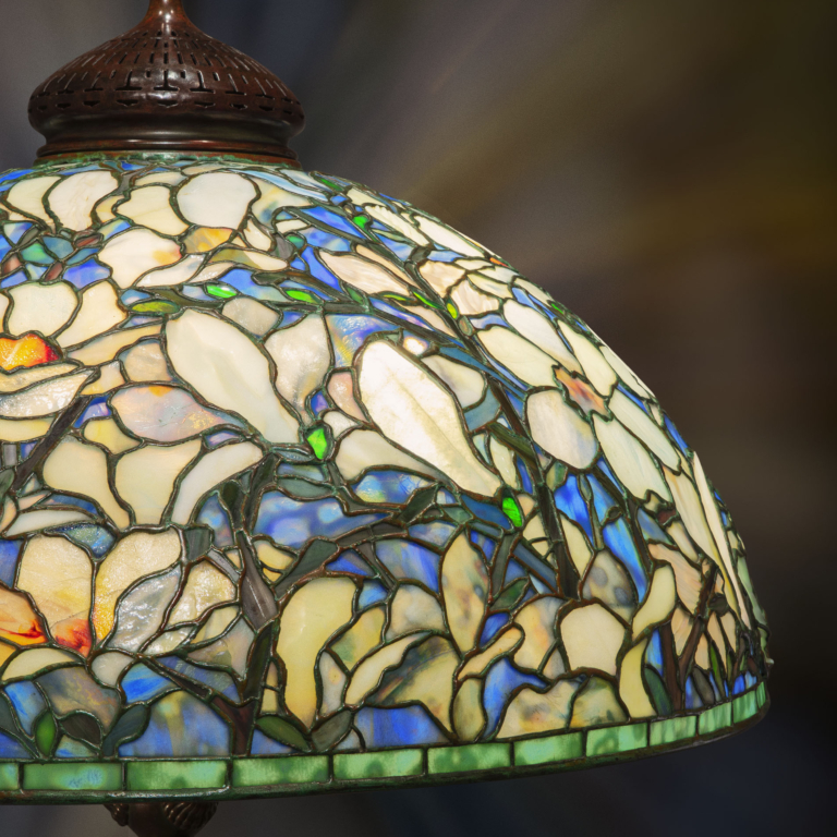 Magnolia Floor Lamp Tiffany